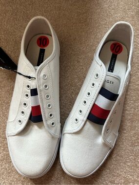 2/35! — Tommy Hilfiger White Slip-On Canvas Sneakers with Red & Navy Stripe